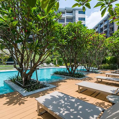 Blossom Sathorn By Plearn Apartment Bangkok Bagian luar foto