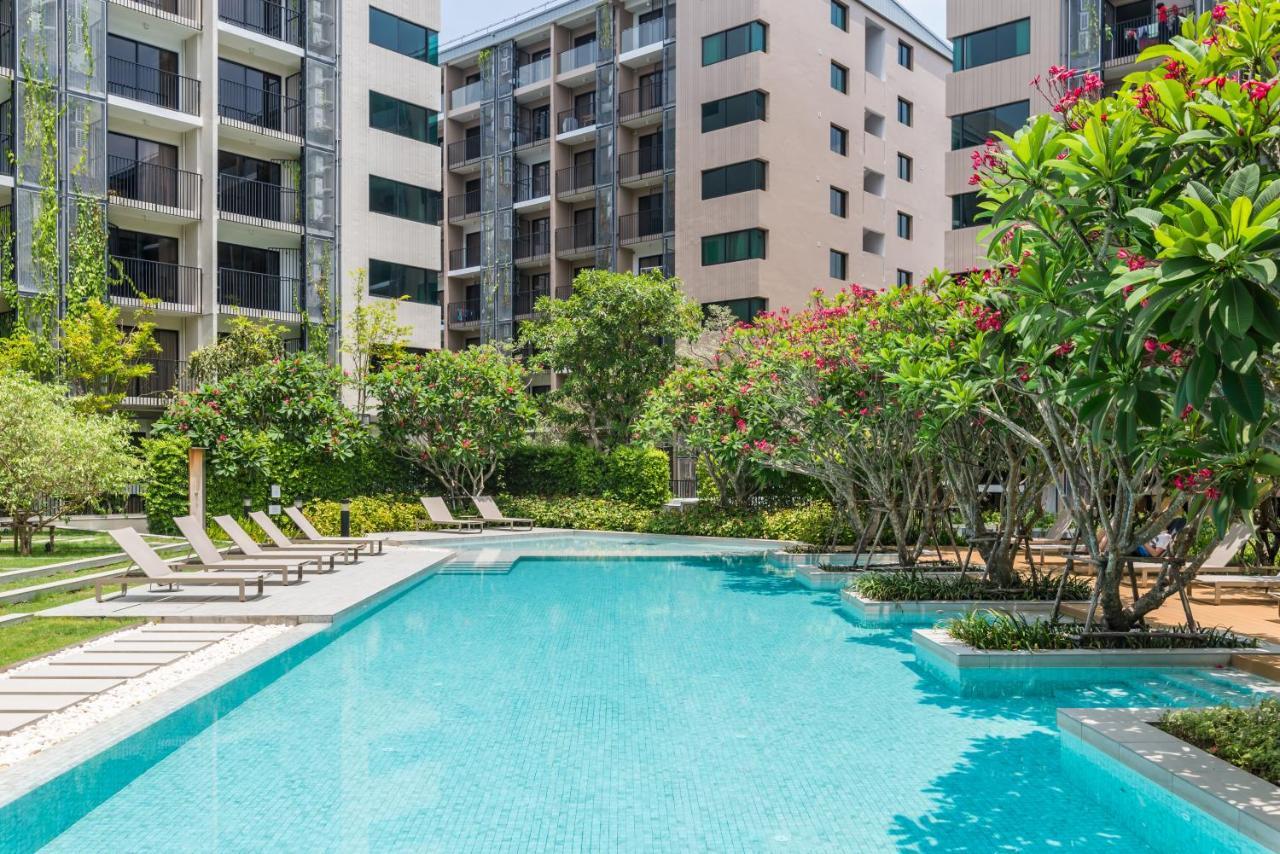Blossom Sathorn By Plearn Apartment Bangkok Bagian luar foto