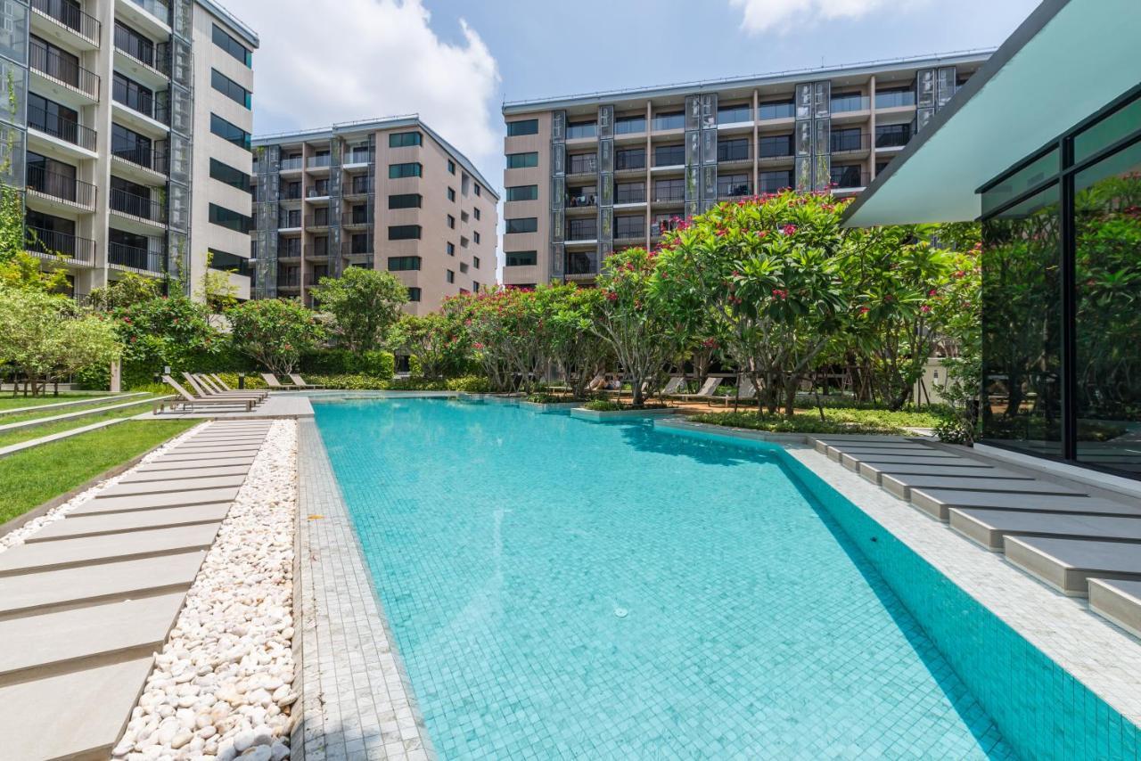 Blossom Sathorn By Plearn Apartment Bangkok Bagian luar foto