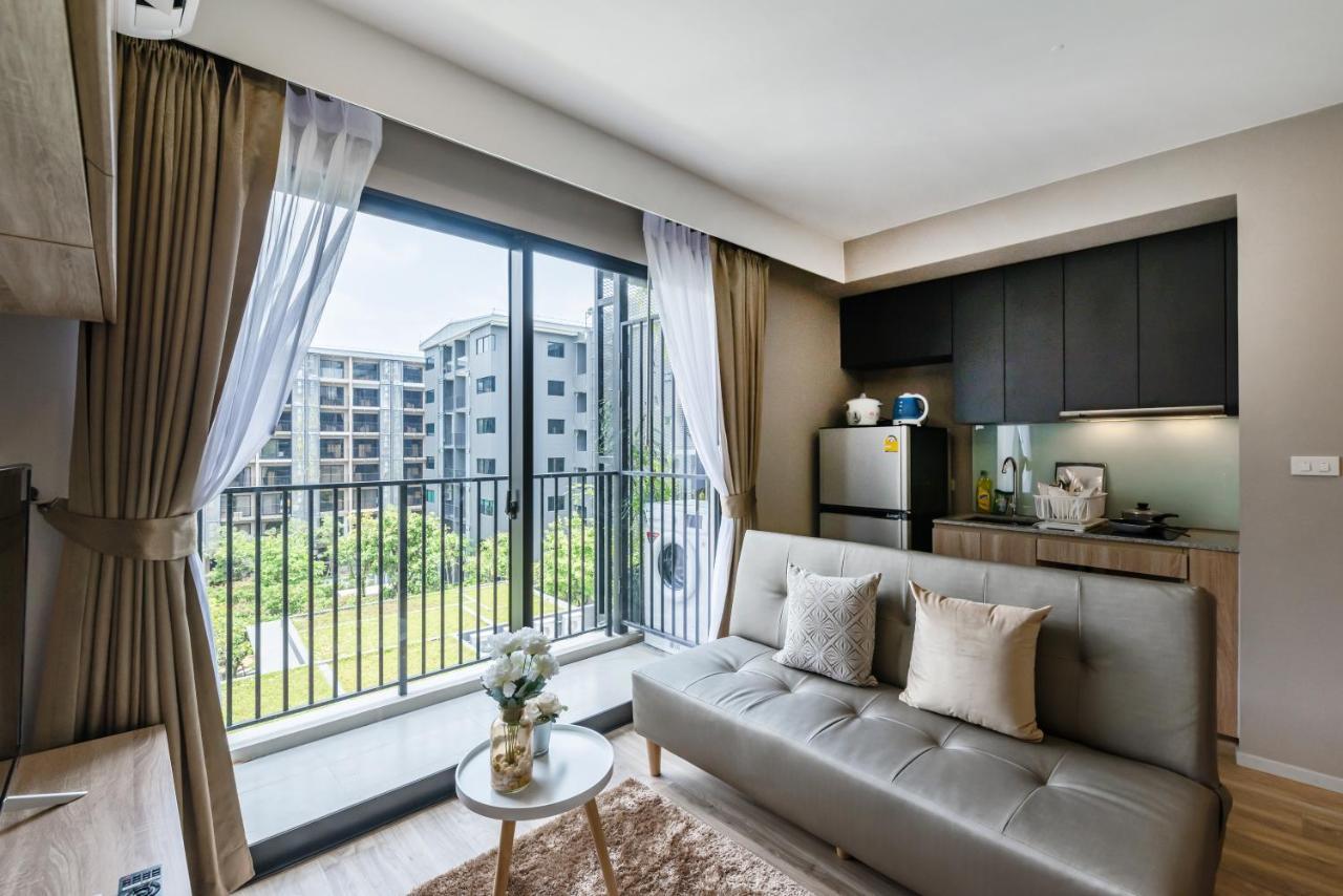 Blossom Sathorn By Plearn Apartment Bangkok Bagian luar foto
