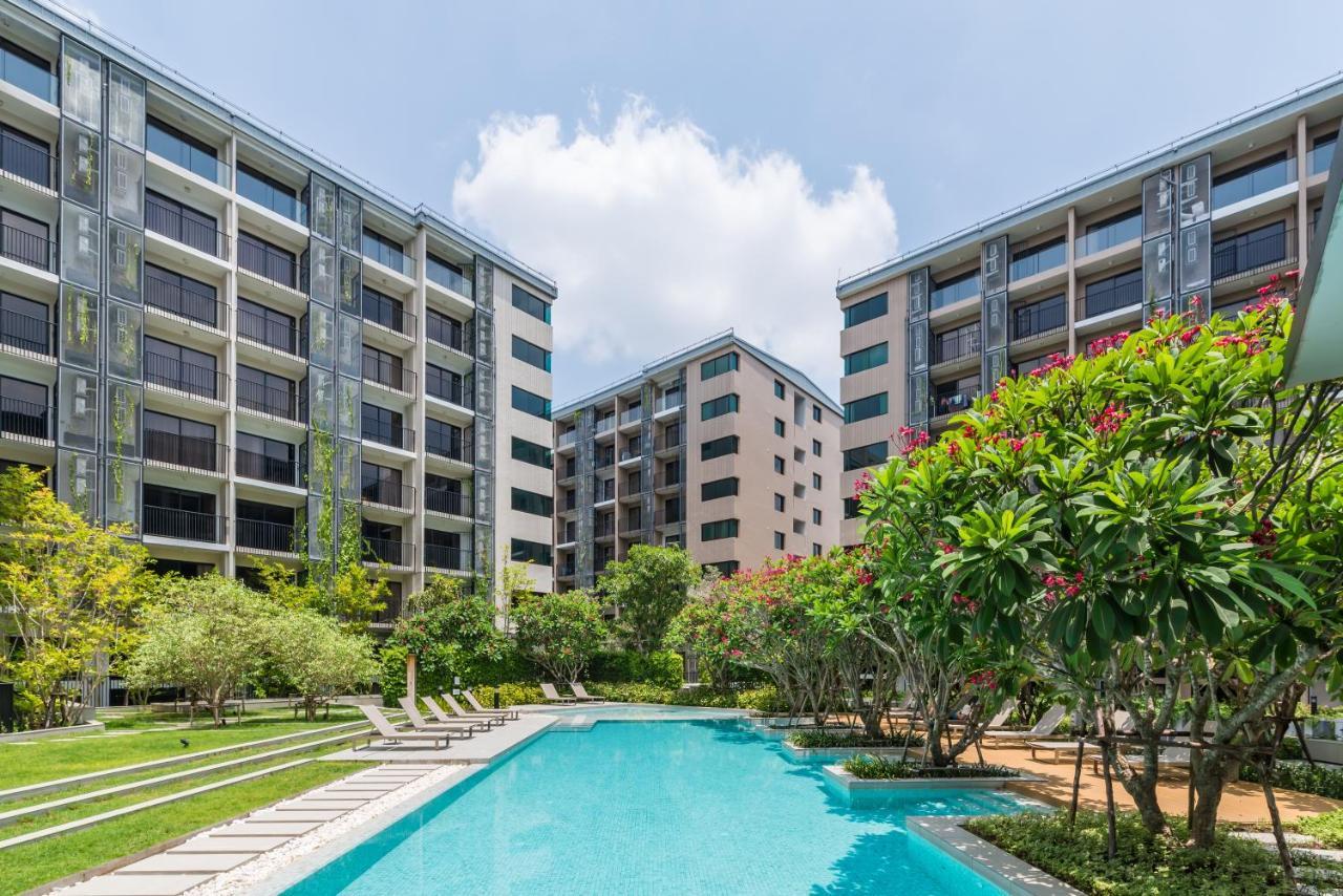 Blossom Sathorn By Plearn Apartment Bangkok Bagian luar foto