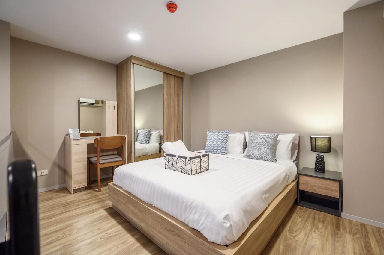 Blossom Sathorn By Plearn Apartment Bangkok Bagian luar foto
